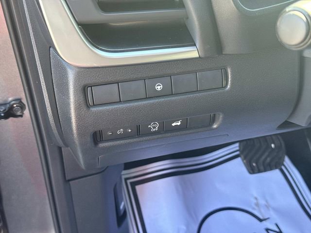 New 2026 Nissan Rogue SV image 25