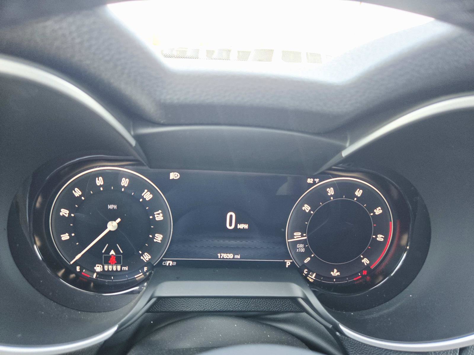 Used 2024 Alfa Romeo Stelvio Sprint image 23