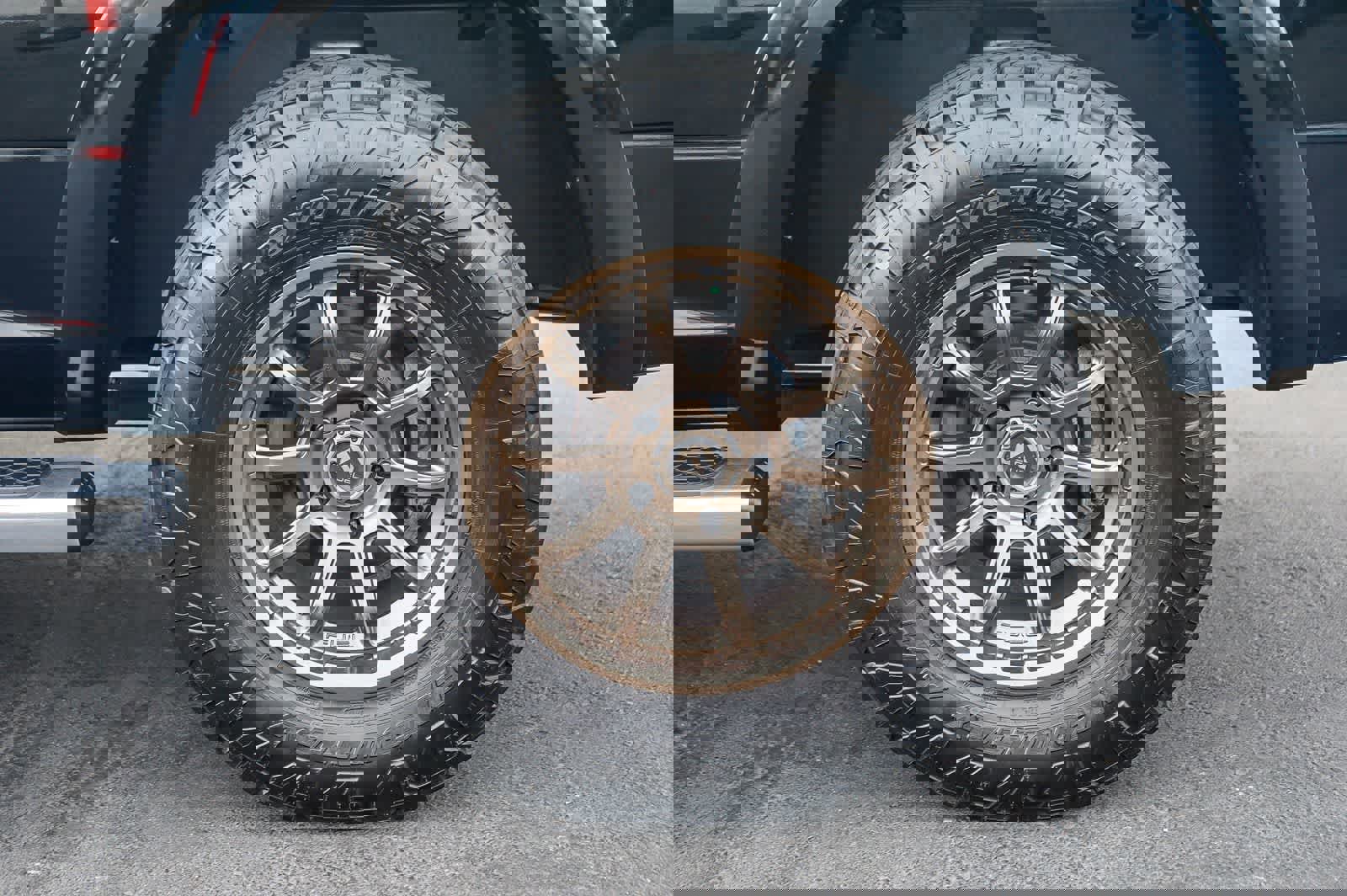 Used 2017 RAM 1500 Laramie w/ Convenience Group image 10