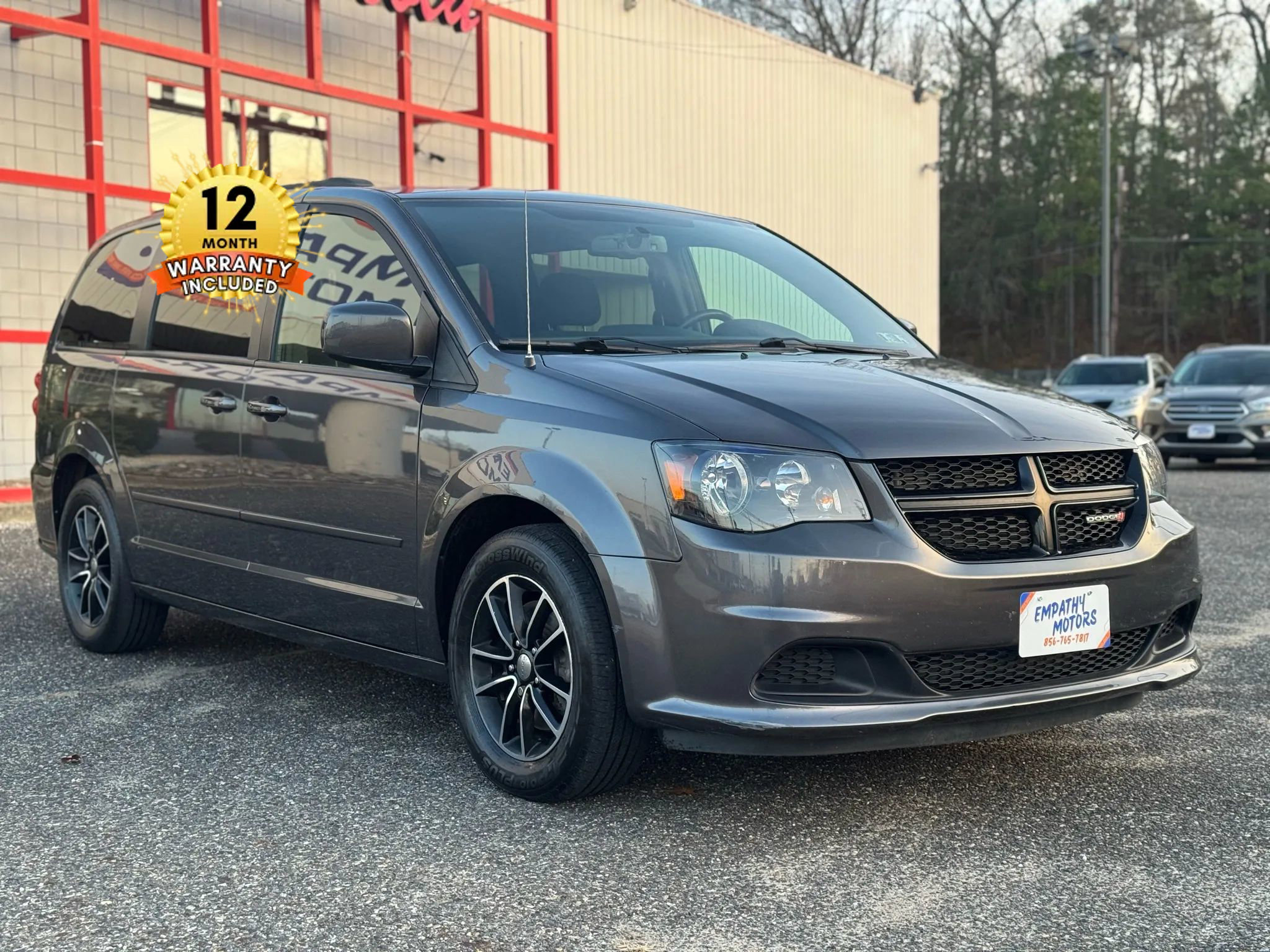 Used 2017 Dodge Grand Caravan SE image 10