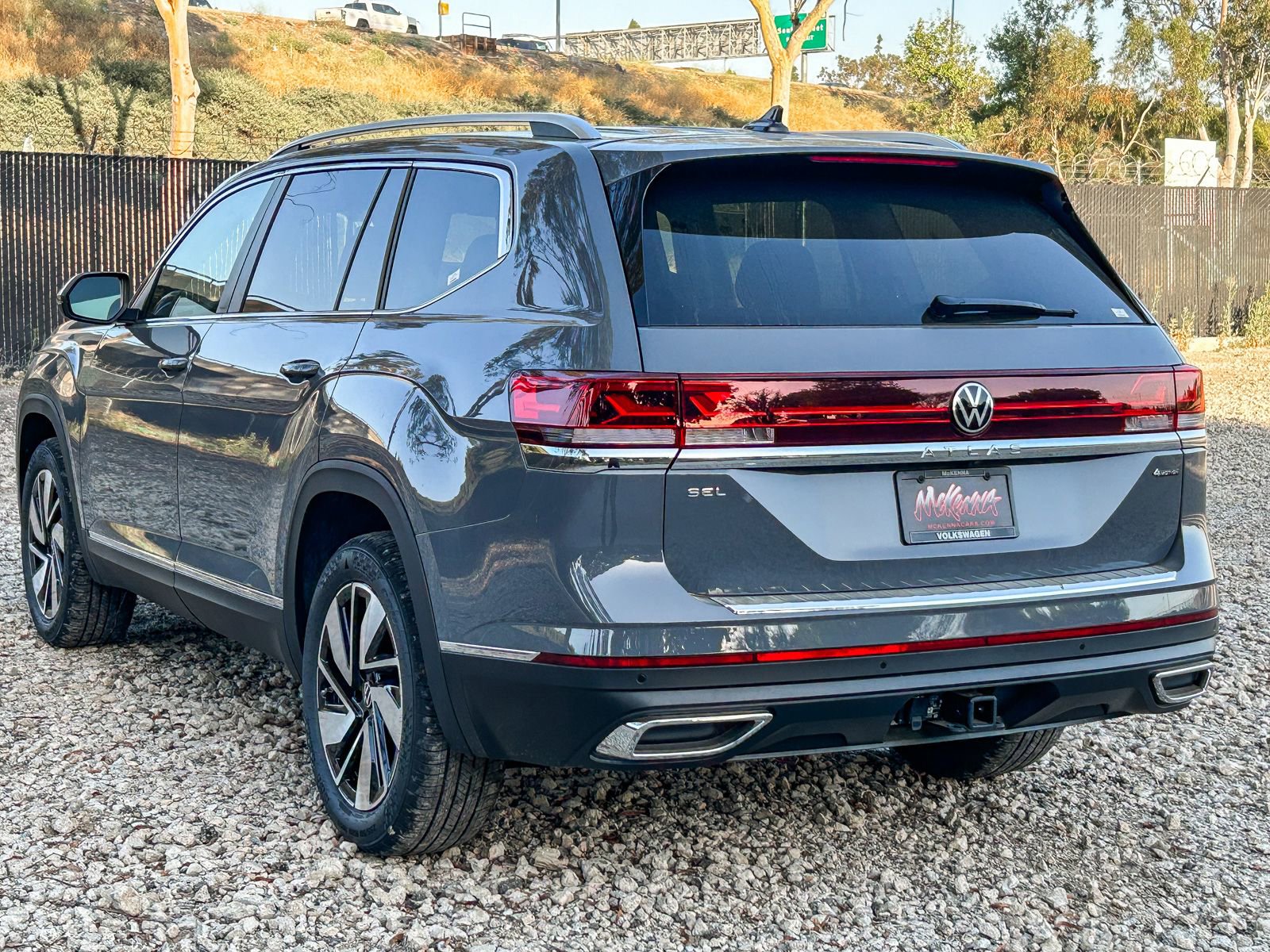 New 2026 Volkswagen Atlas SEL AWD/4WD image 8