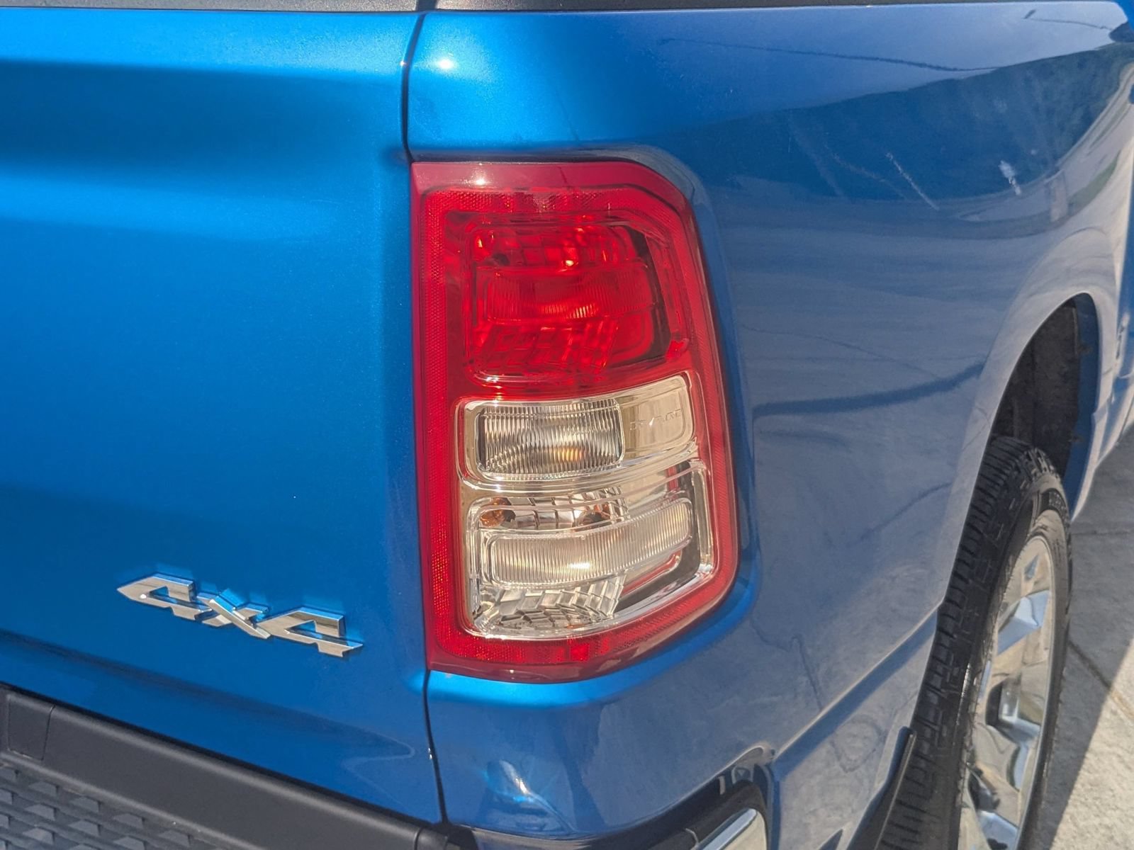 Used 2022 RAM 1500 Big Horn AWD/4WD image 32
