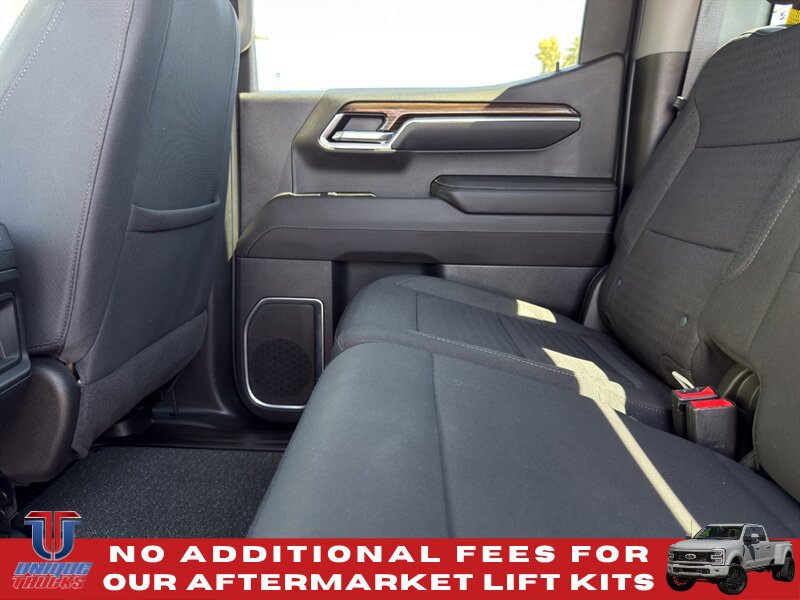 Used 2023 Chevrolet Silverado 1500 RST w/ Redline Edition AWD/4WD image 22