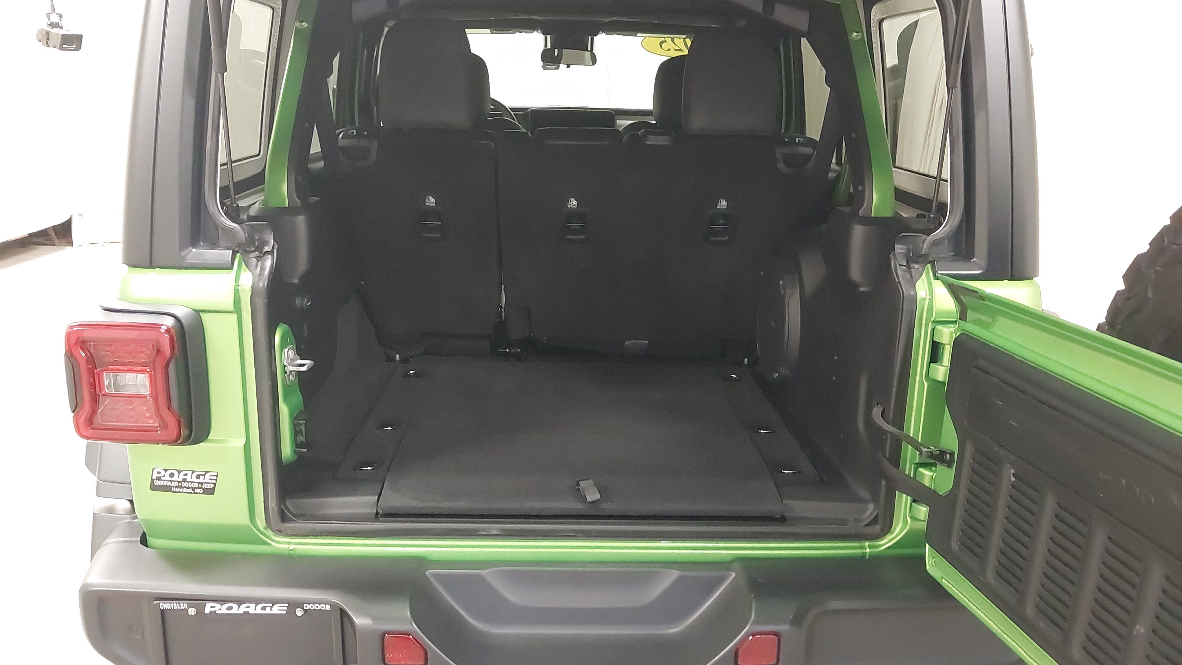 Used 2025 Jeep Wrangler Unlimited Sport AWD/4WD image 26