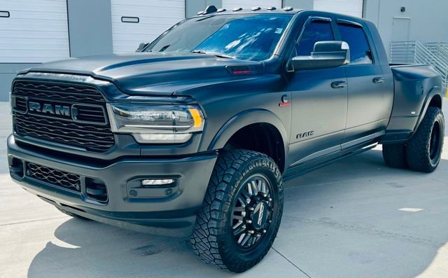 Used 2022 RAM 3500 Limited w/ Max Tow Package image 3