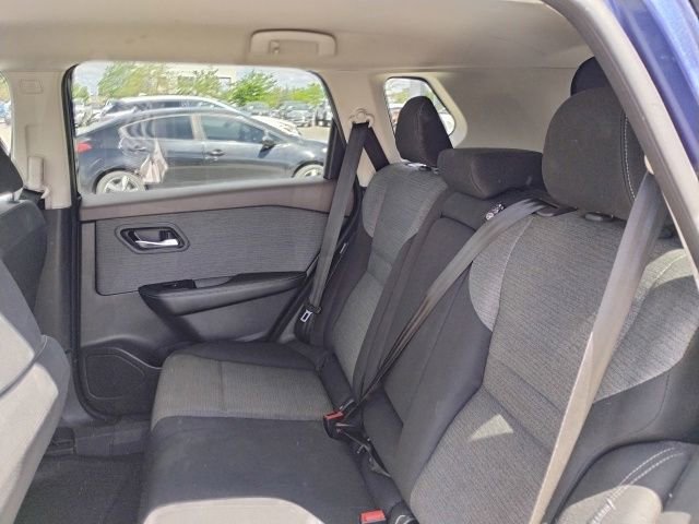 Used 2023 Nissan Rogue SV AWD/4WD image 11