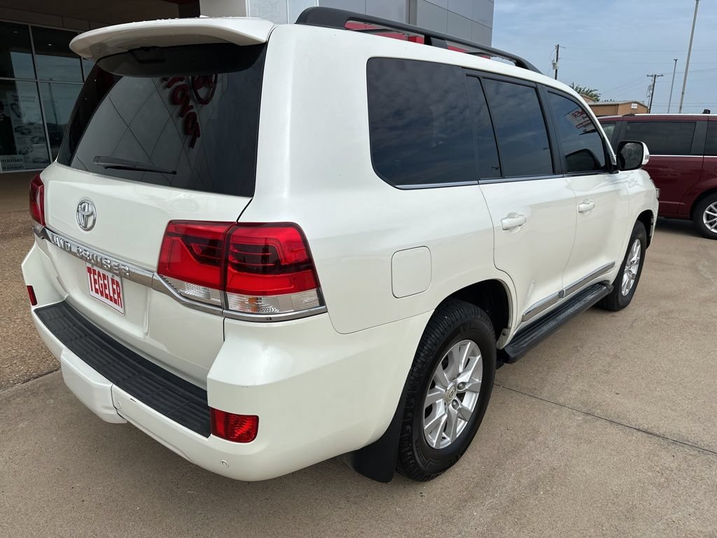 Used 2018 Toyota Land Cruiser AWD/4WD image 7