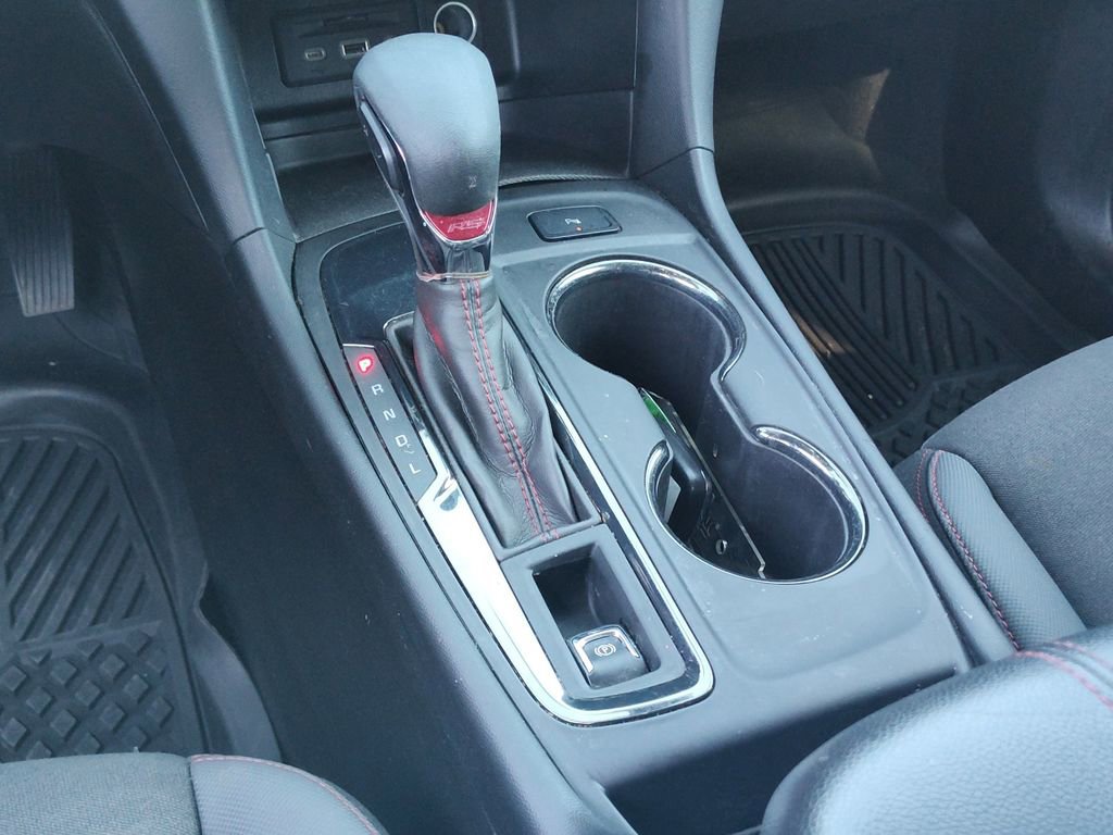 Used 2022 Chevrolet Equinox RS w/ Infotainment Package image 21