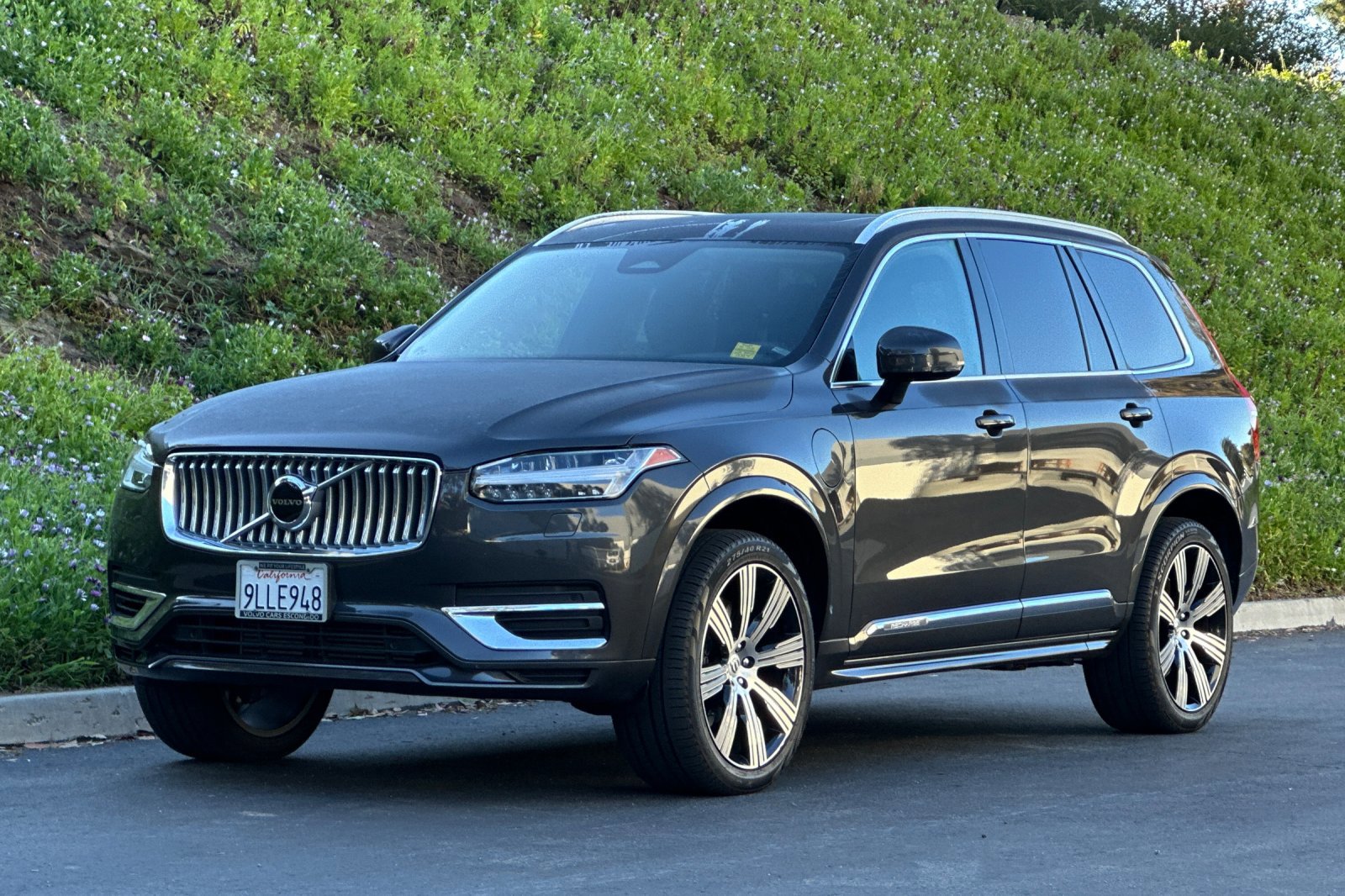Certified 2024 Volvo XC90 T8 Core w/ Protection Package Premier image 9