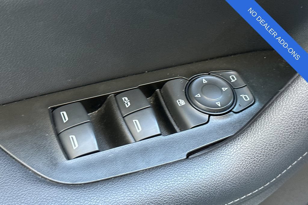 Used 2020 Chevrolet Blazer LT FWD image 12