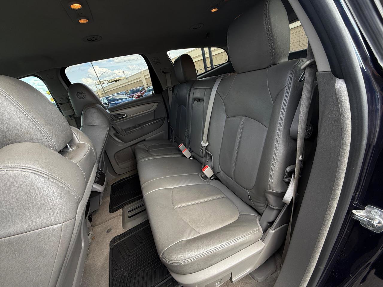 Used 2017 Chevrolet Traverse LS FWD image 18