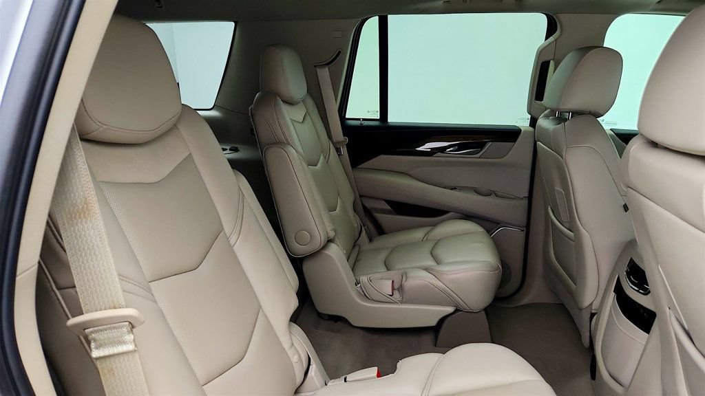 Used 2019 Cadillac Escalade Premium Luxury RWD image 25