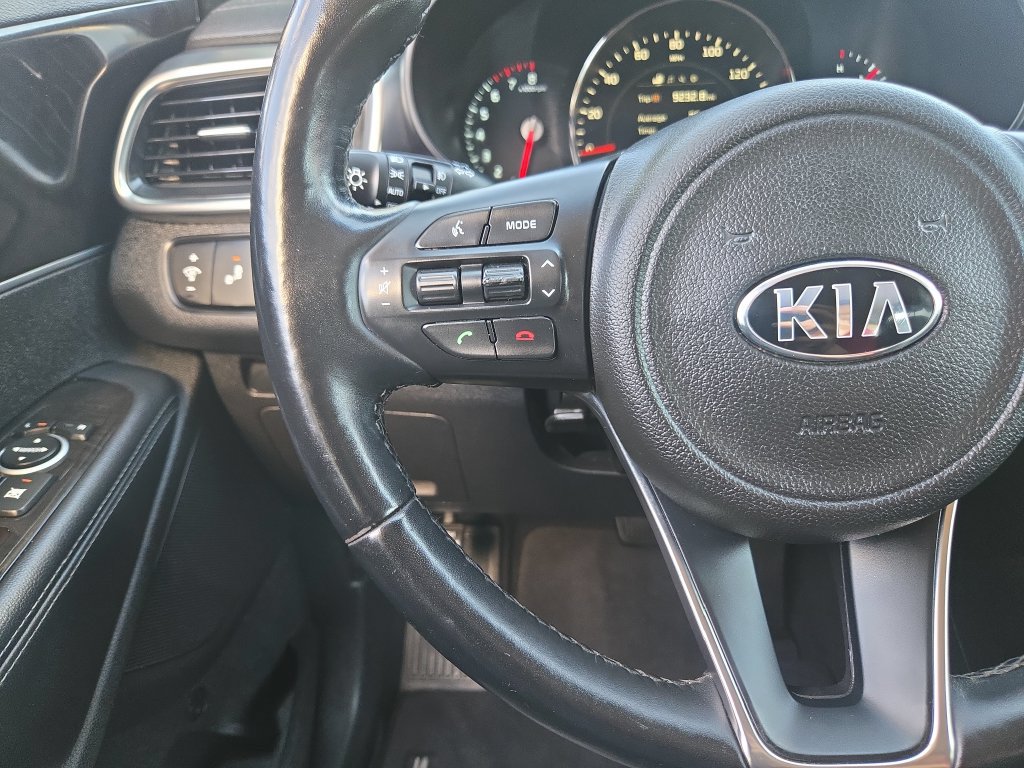 Used 2017 Kia Sorento EX FWD image 25