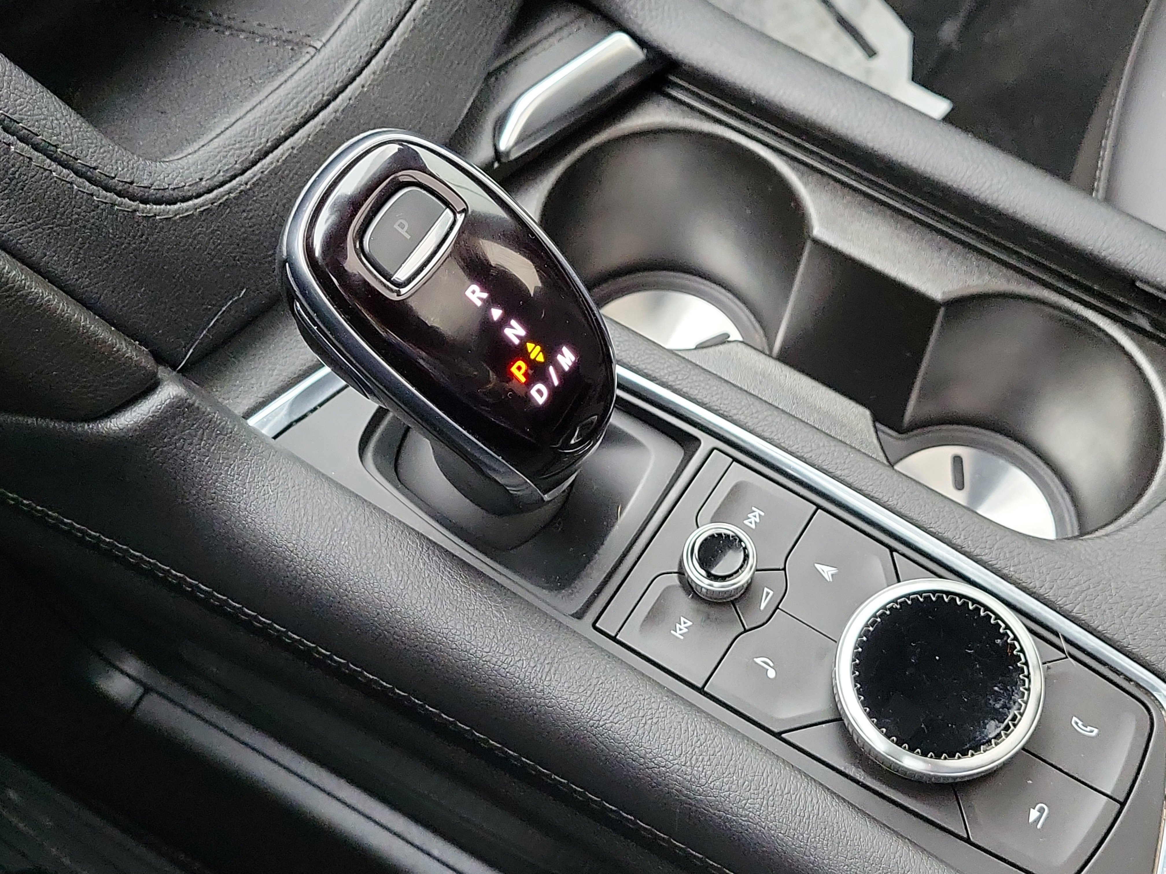 Used 2023 Cadillac XT6 Sport w/ LPO, Onyx Lite Package image 28