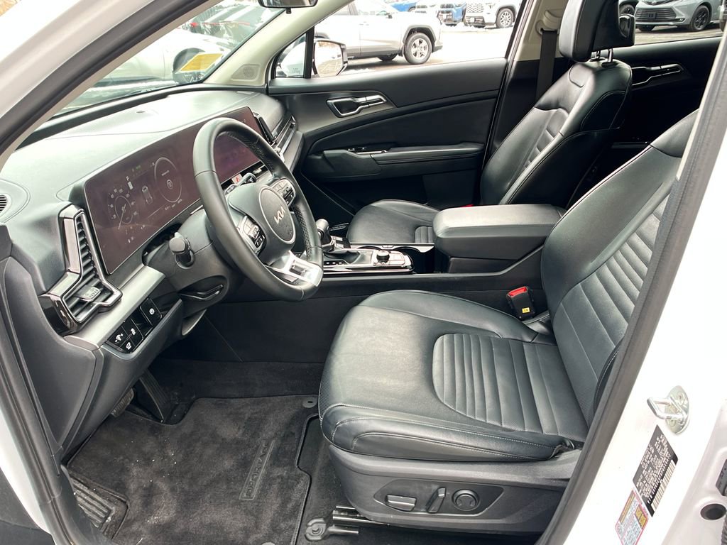 Used 2023 Kia Sportage SX image 9