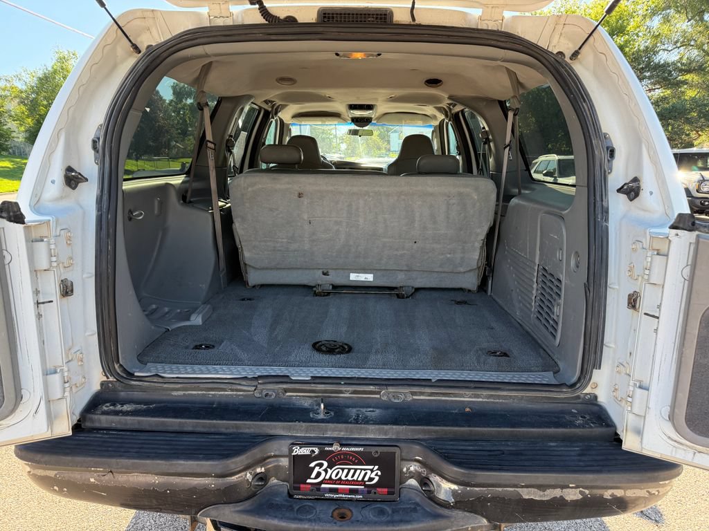 Used 2004 Ford Excursion 4WD image 12