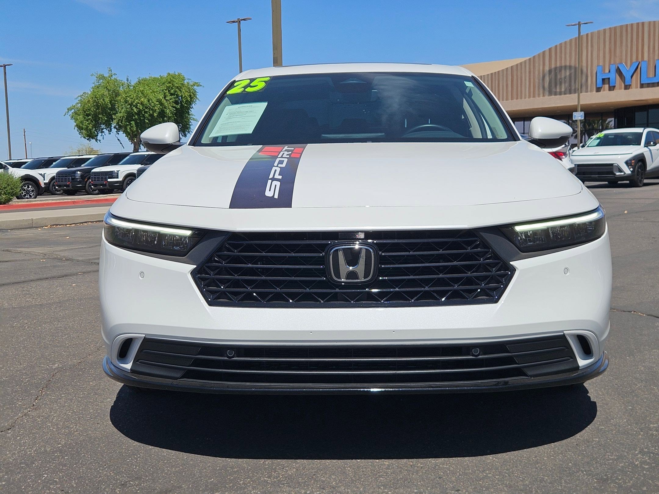Used 2025 Honda Accord EX-L image 2