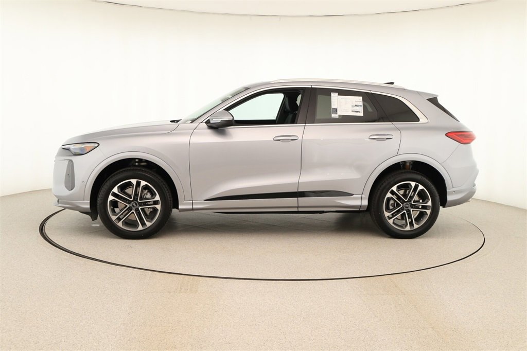 New 2025 Audi Q5 Premium Plus image 2