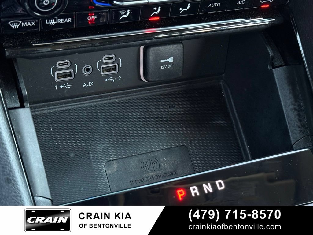 Used 2023 Jeep Grand Cherokee Limited w/ Luxury Tech Group II AWD/4WD image 17