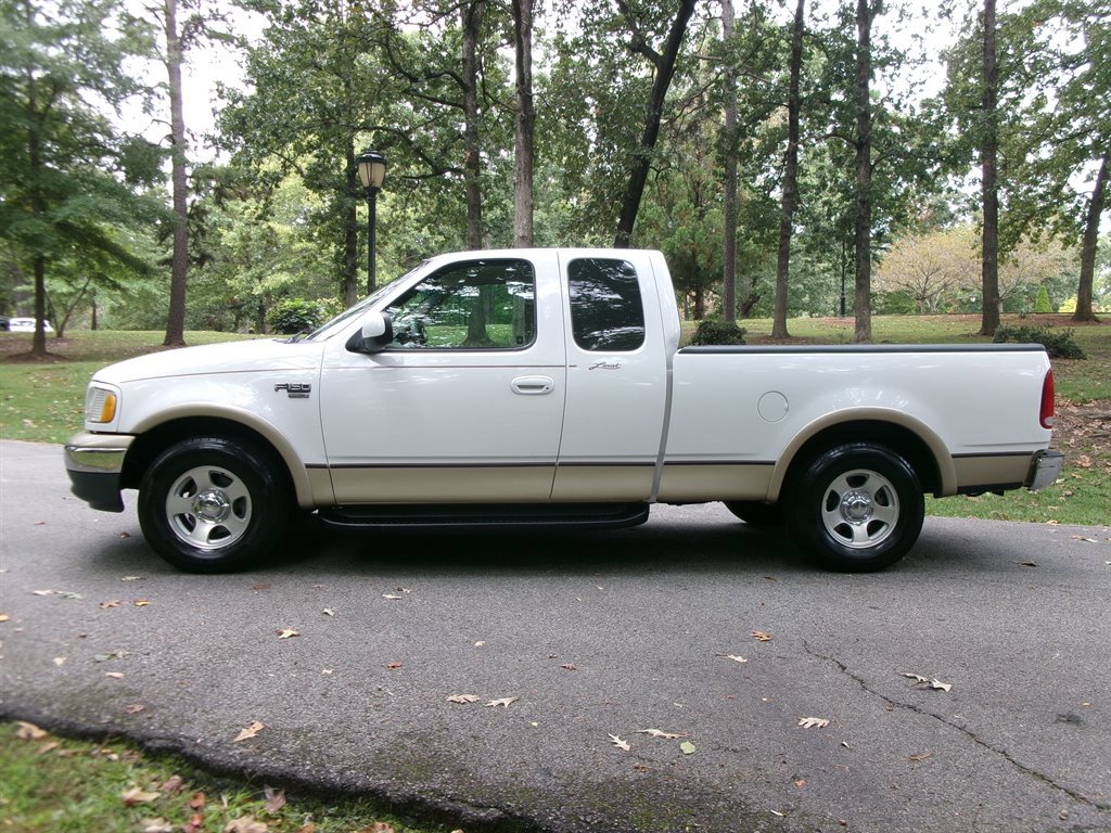 Used 1999 Ford F150 Lariat image 8