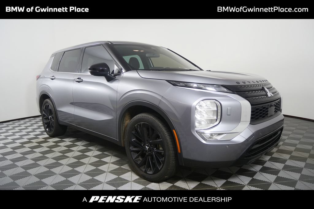 Used 2023 Mitsubishi Outlander SE Black Edition AWD/4WD image 1