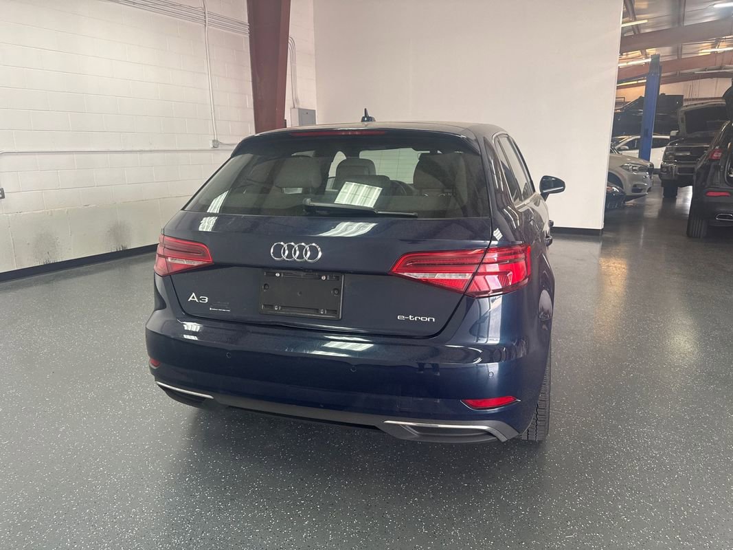 Used 2018 Audi A3 e-tron Premium Plus w/ Premium Plus Package image 4