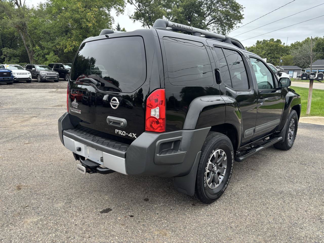 Used 2015 Nissan Xterra PRO-4X AWD/4WD image 5