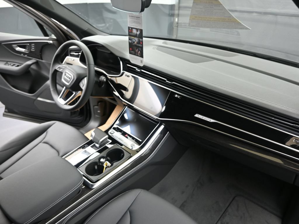 Certified 2025 Audi Q7 3.0T Premium Plus w/ Premium Plus Package AWD/4WD image 12