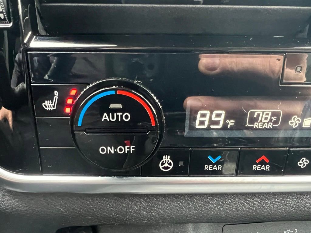 Certified 2023 Nissan Rogue Platinum w/ Platinum Premium Package image 31