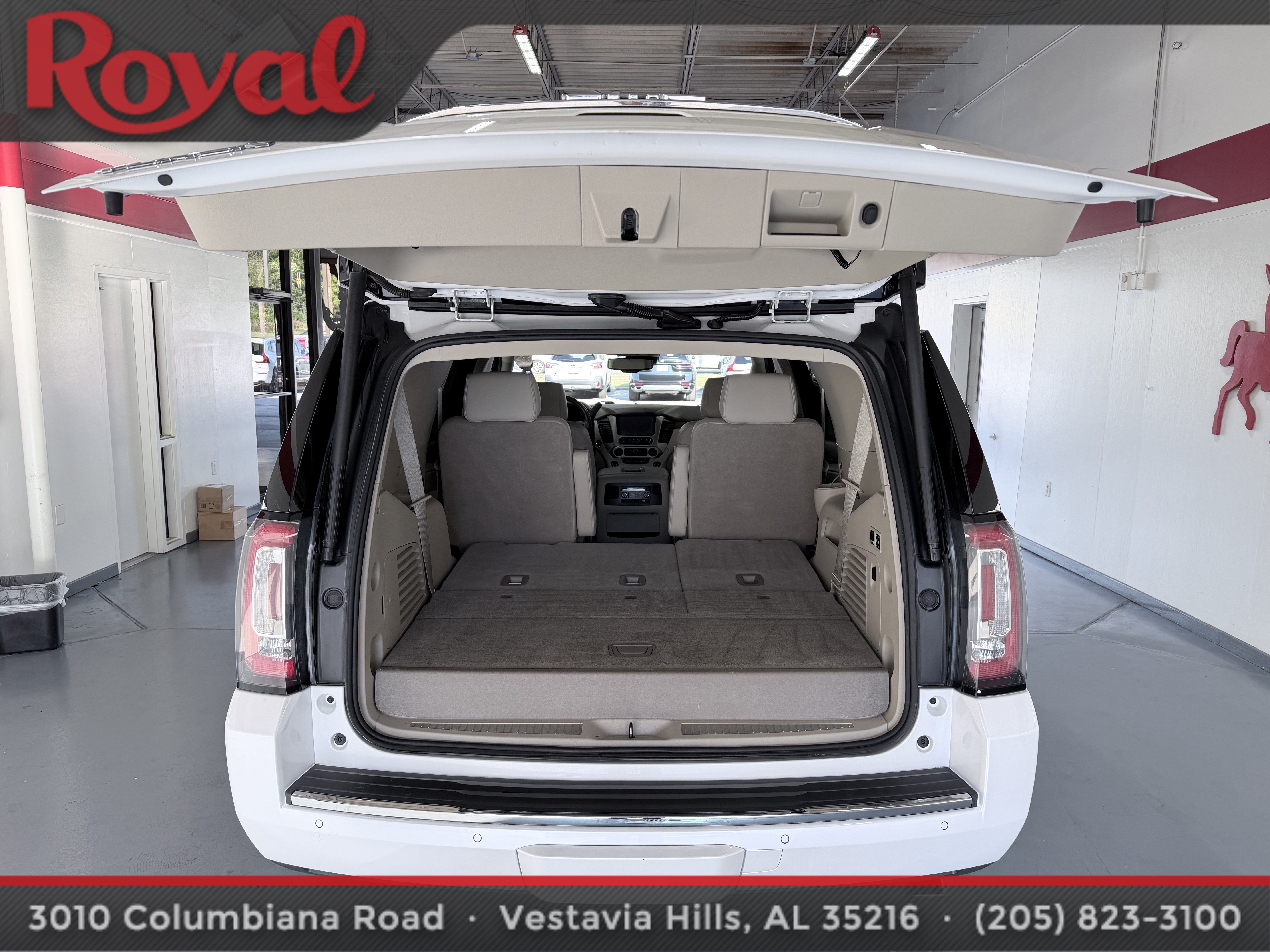 Used 2020 GMC Yukon Denali w/ Denali Ultimate Package AWD/4WD image 6