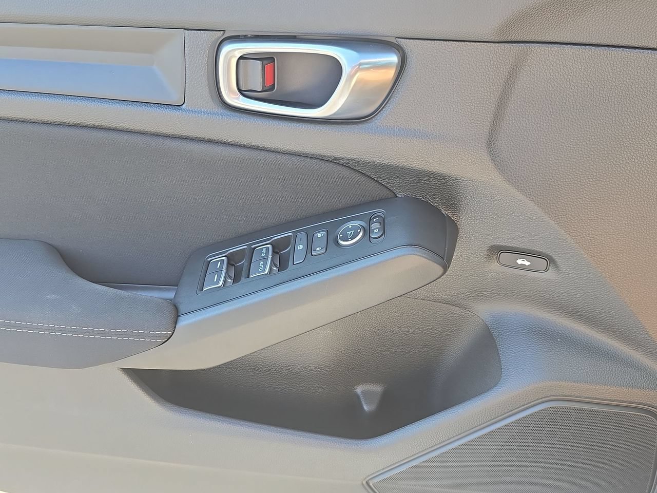 Used 2024 Honda Civic Sport image 22