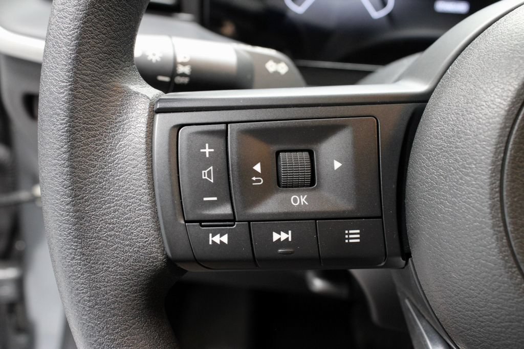 Certified 2025 Nissan Kicks S AWD/4WD image 26