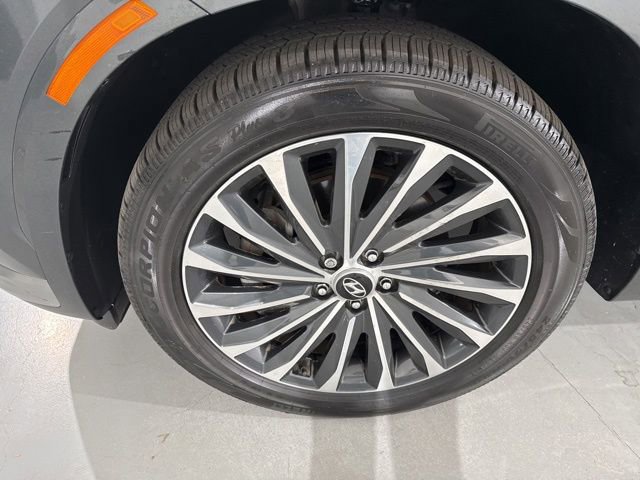 Used 2023 Hyundai Palisade Calligraphy FWD image 4