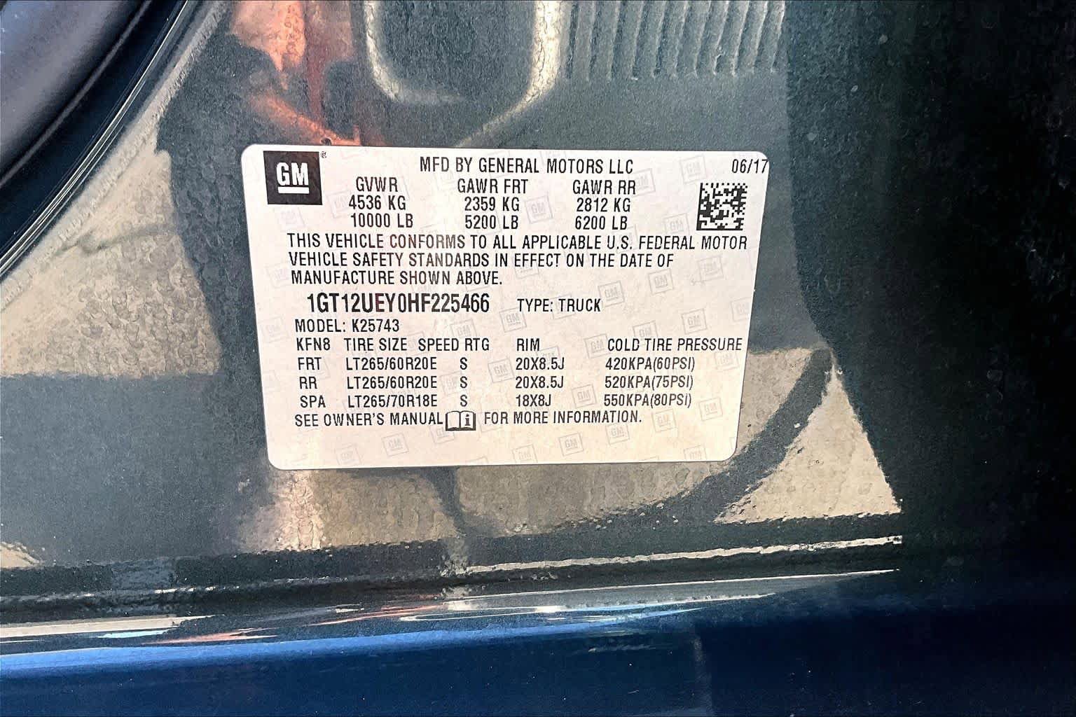 Used 2017 GMC Sierra 2500 Denali w/ Duramax Plus Package AWD/4WD image 36