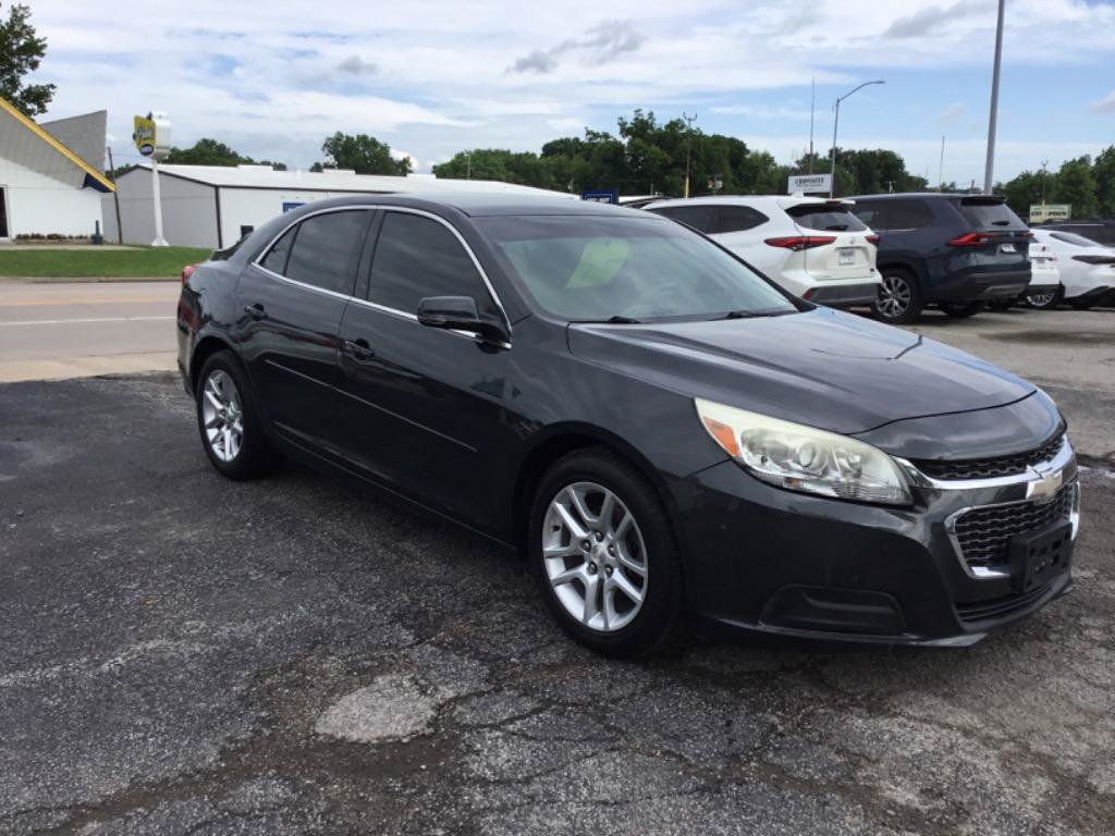 Used 2015 Chevrolet Malibu LT w/ Power Convenience Package FWD image 8