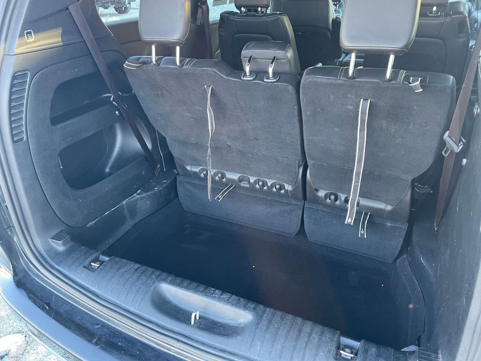 Used 2025 Chrysler Pacifica Select image 34