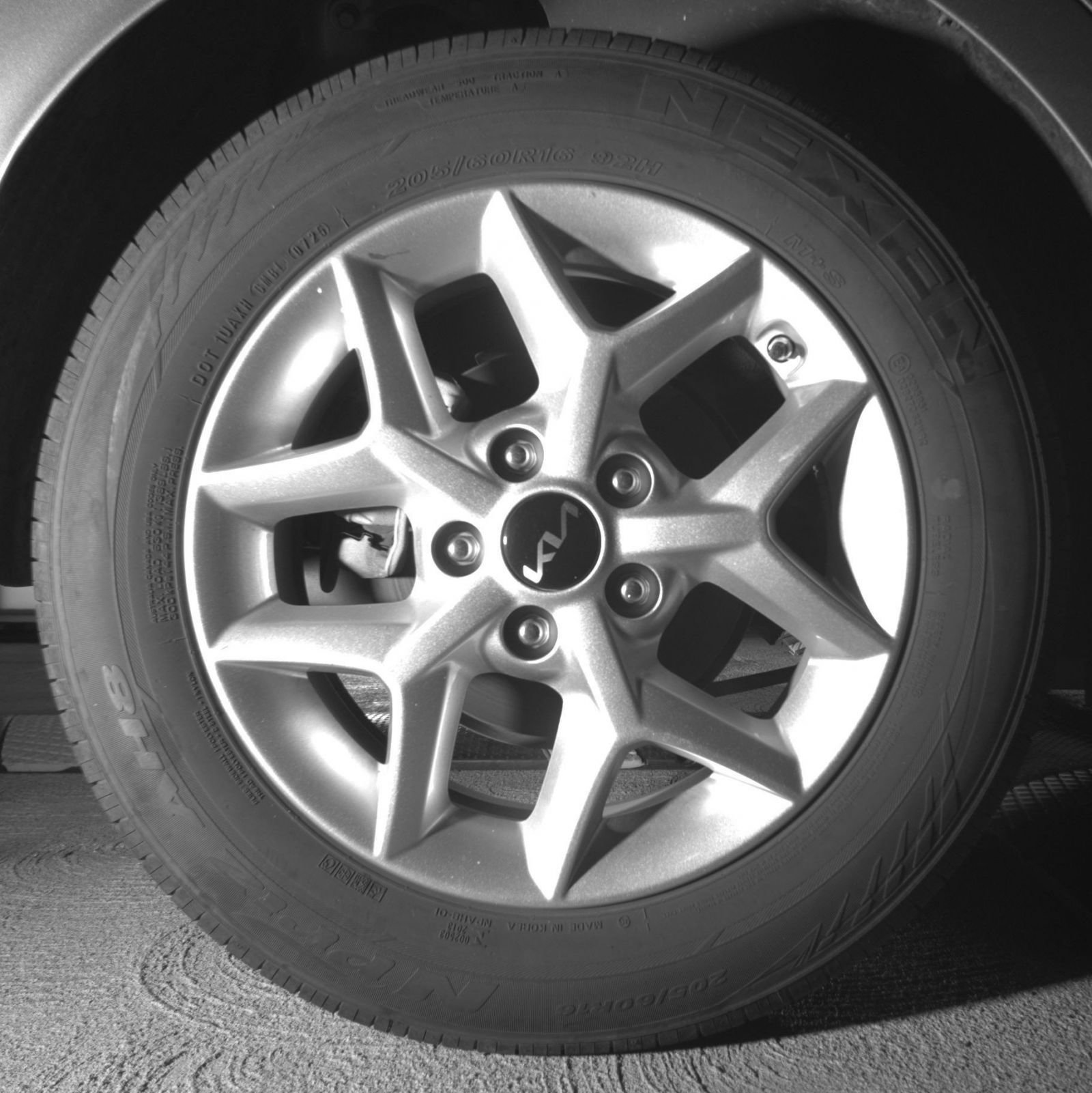 Used 2025 Kia Soul LX w/ LX Technology Package FWD image 18