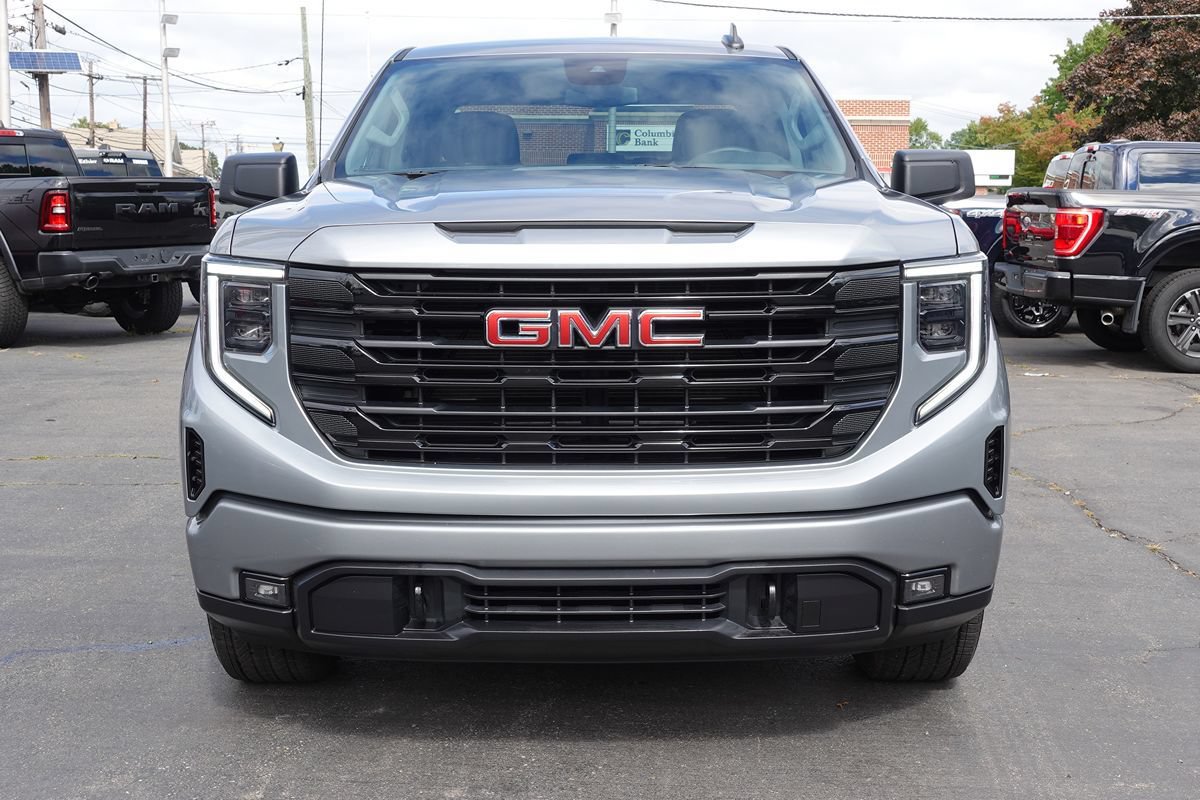 Used 2025 GMC Sierra 1500 Elevation AWD/4WD image 5