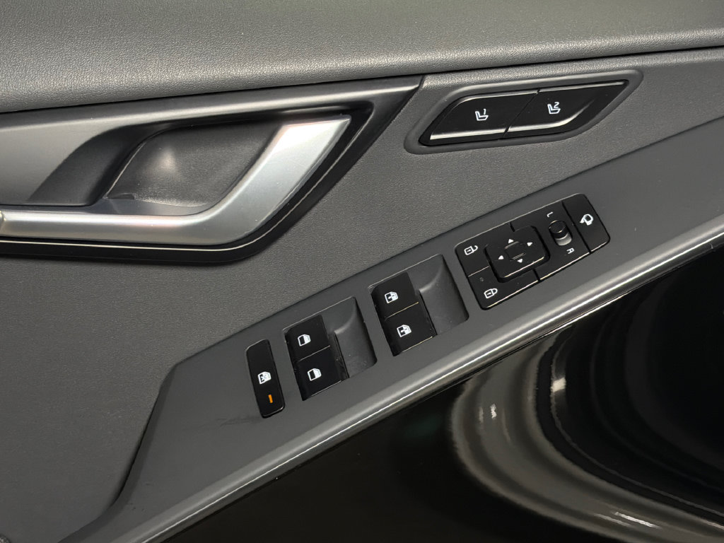 Certified 2023 Kia Niro Wave FWD image 21