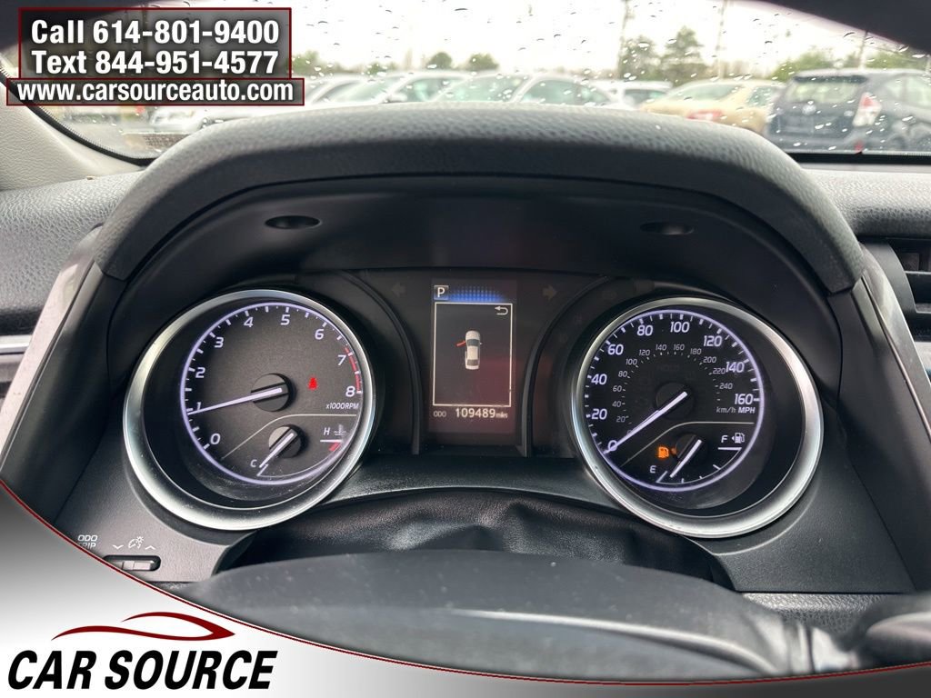 Used 2018 Toyota Camry LE FWD image 16