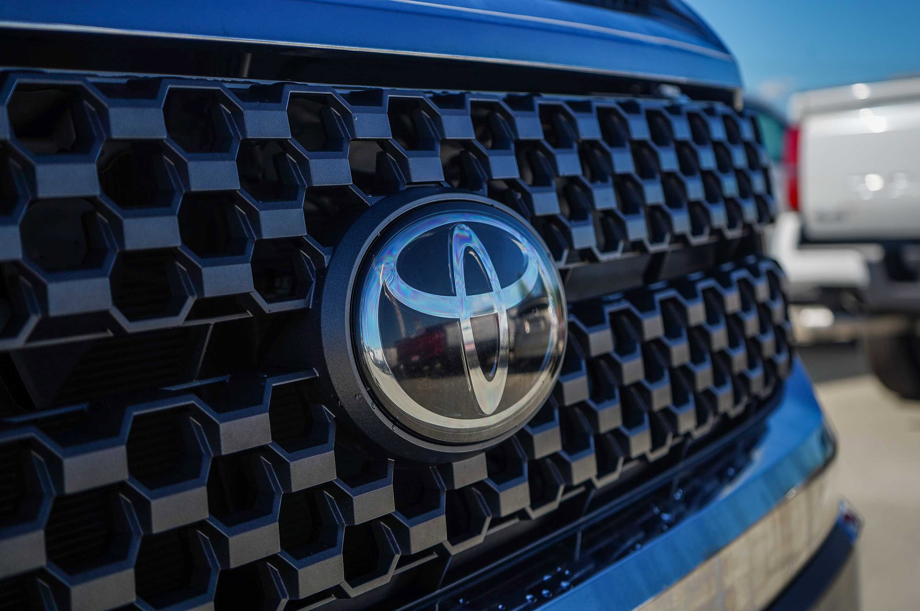 Used 2021 Toyota Tundra SR5 w/ SR5 Upgrade Package image 12