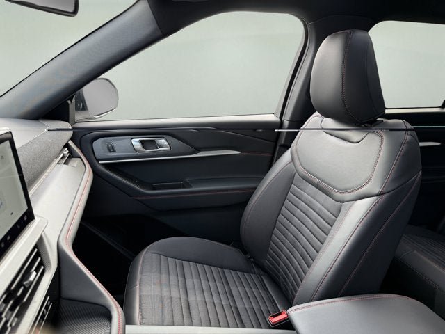 New 2026 Ford Explorer ST-Line w/ ST-Line Street Pack AWD/4WD image 16