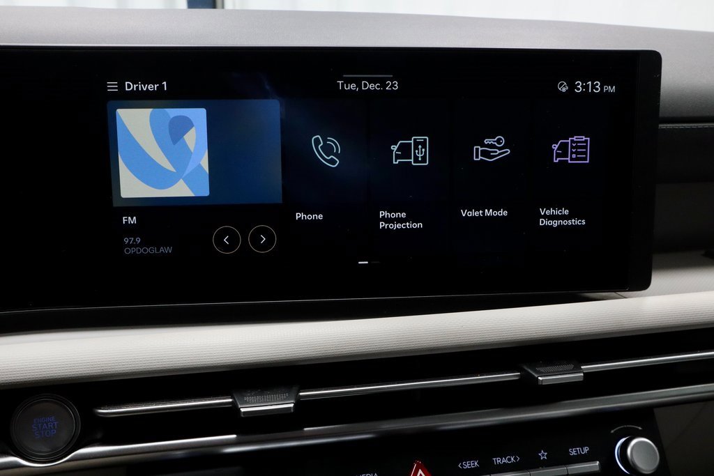 Used 2025 Hyundai Tucson SE image 3