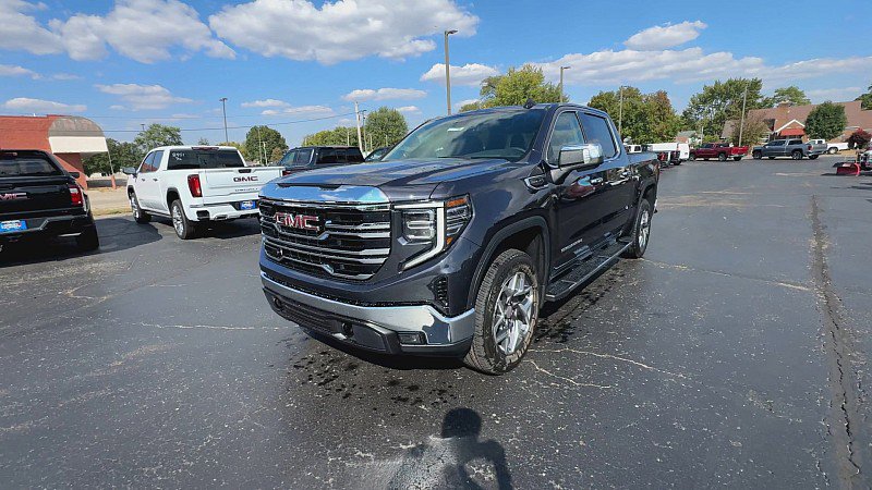 New 2026 GMC Sierra 1500 SLT w/ SLT Premium Package image 4