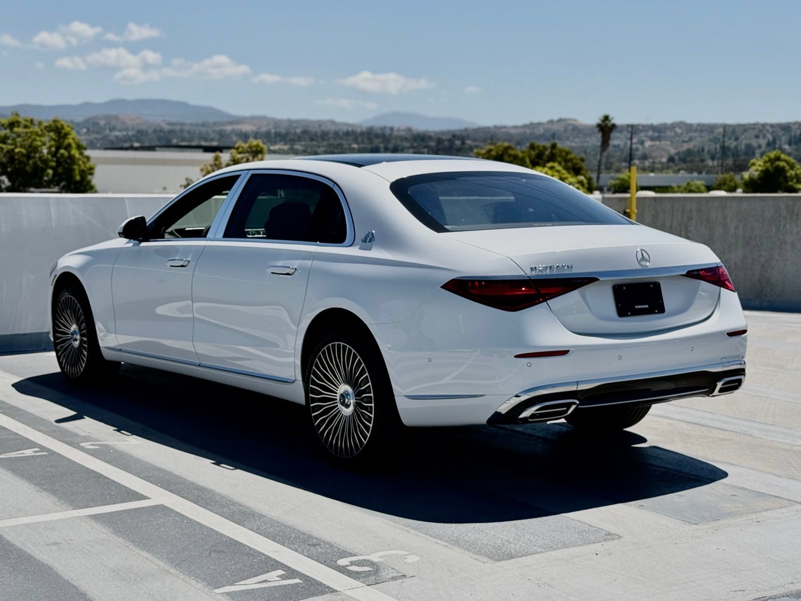 New 2026 Mercedes-Benz Maybach S 580 4MATIC image 9