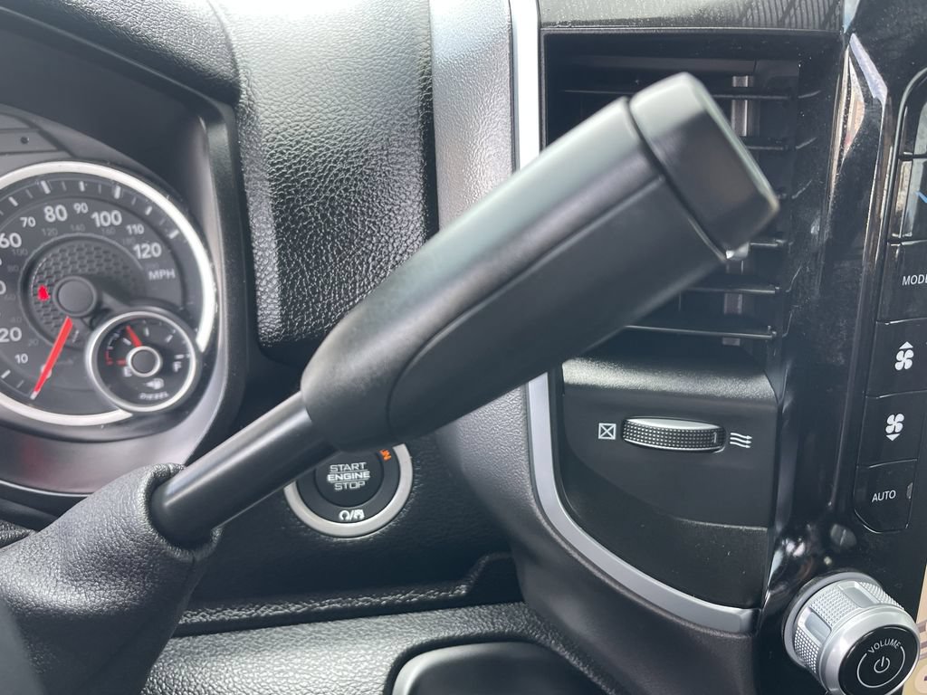 New 2026 RAM 2500 Big Horn AWD/4WD image 30