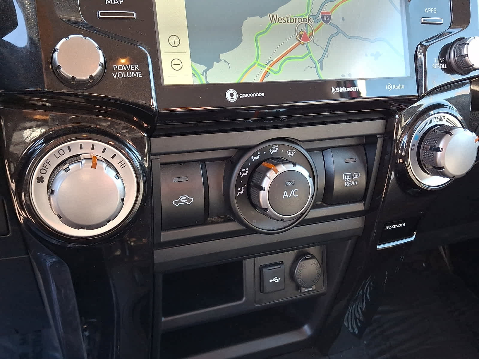 Certified 2024 Toyota 4Runner TRD Off-Road Premium image 15