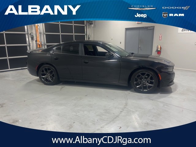 Used 2020 Dodge Charger SXT w/ Blacktop Package