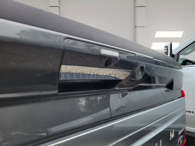 Used 2023 Ford F150 Platinum RWD image 4