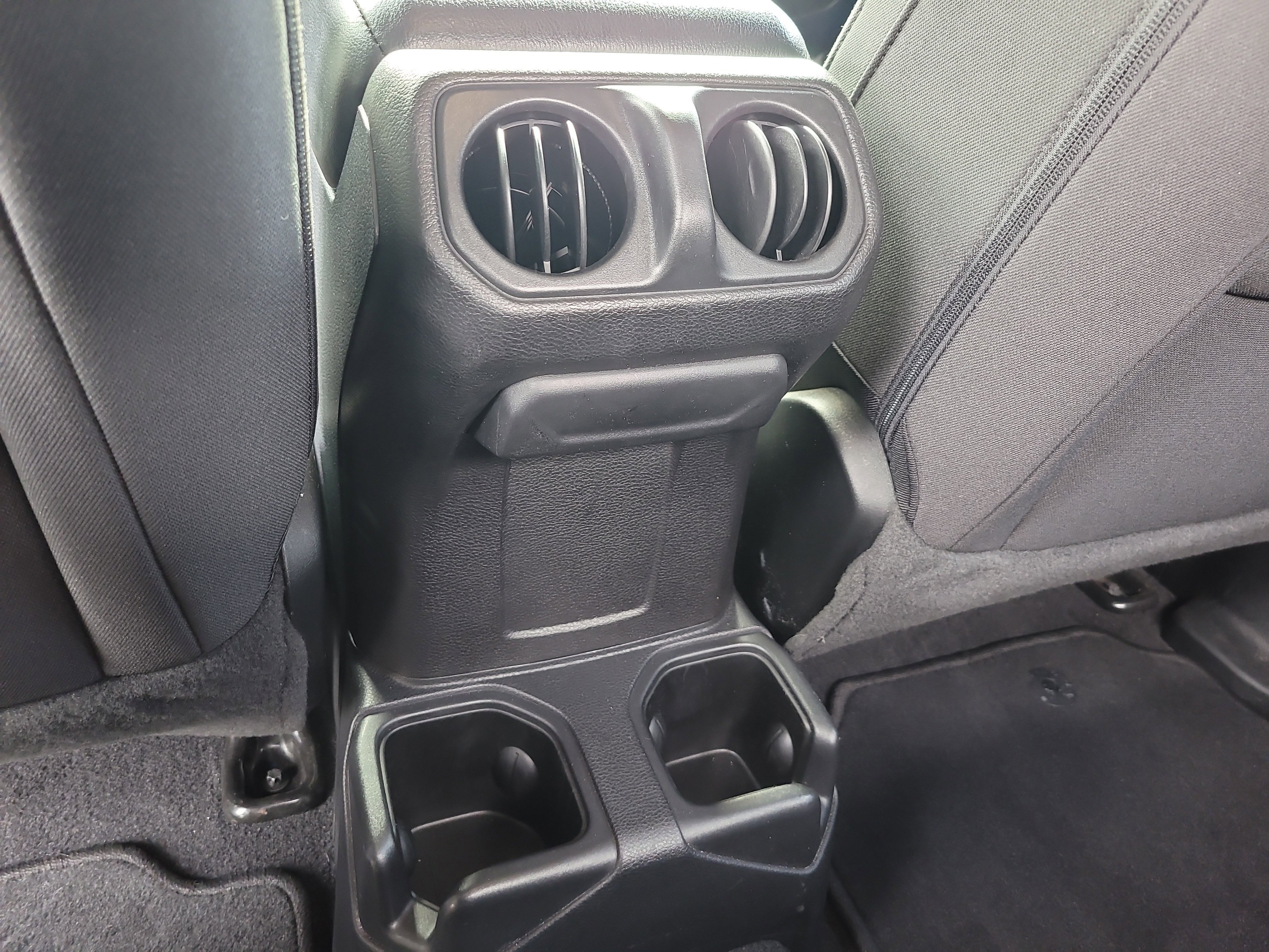 Used 2021 Jeep Gladiator Sport w/ Trailer Tow Package image 14